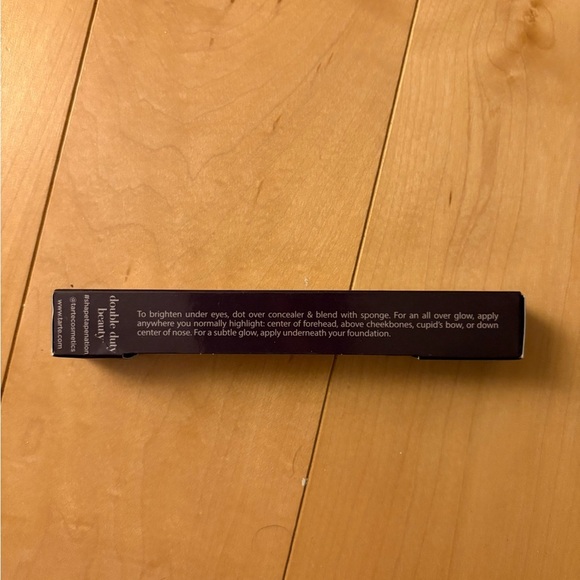 Shape Tape Glow Wand Liquid Highlighter in Auroral - Picture 8 of 8